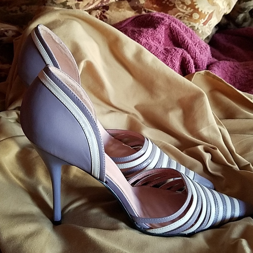 Shoes - Picture 2 of 4
